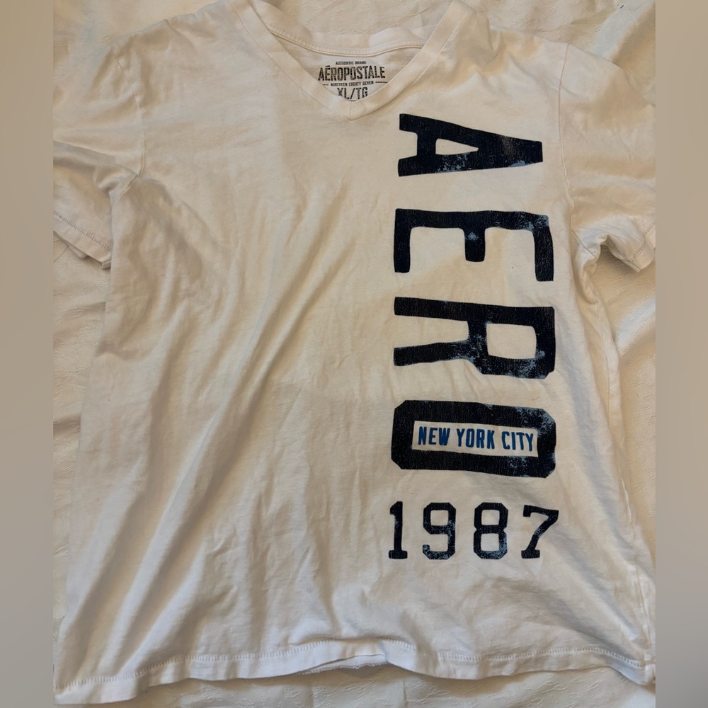 Aeropostale y2k logo tshirt